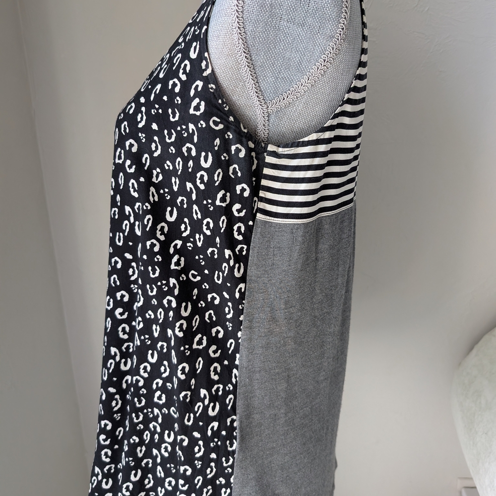 Dolan Black and White Sleeveless Tank Top